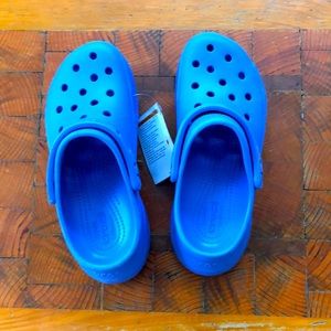 “Bae” Platform Crocs, Size W9/M7 (EUR 39-40), “lapis” blue, NWT